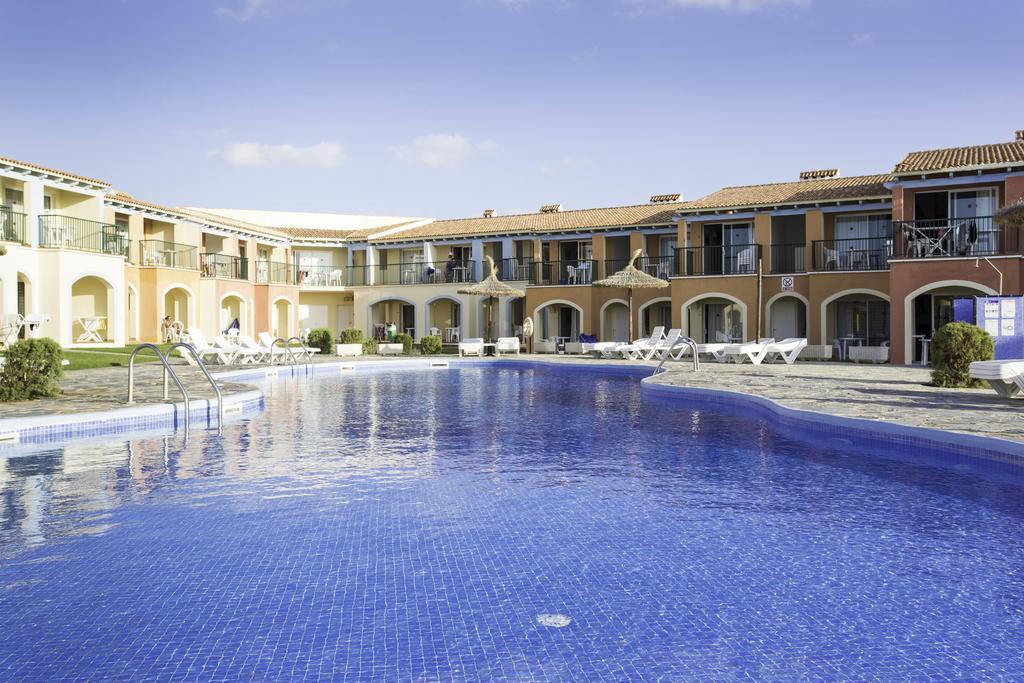 โรงแรมเอชวายบี ซี คลับ Cala'N Blanes  ภายนอก รูปภาพ