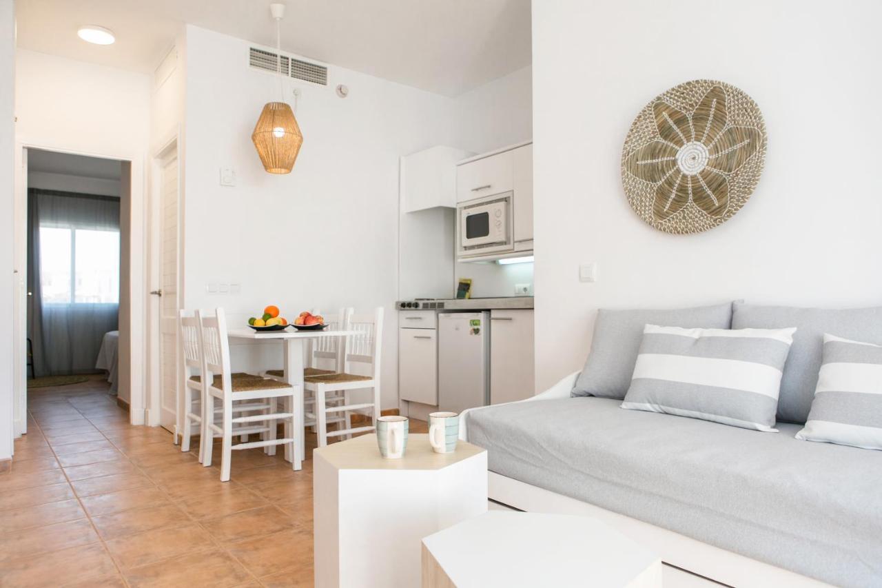 โรงแรมเอชวายบี ซี คลับ Cala'N Blanes  ภายนอก รูปภาพ